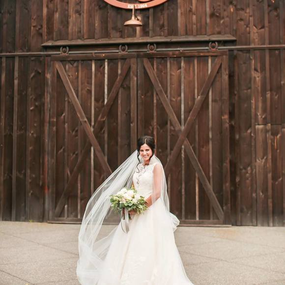 Meet your Posher, Jessica - Picture 1 of 1